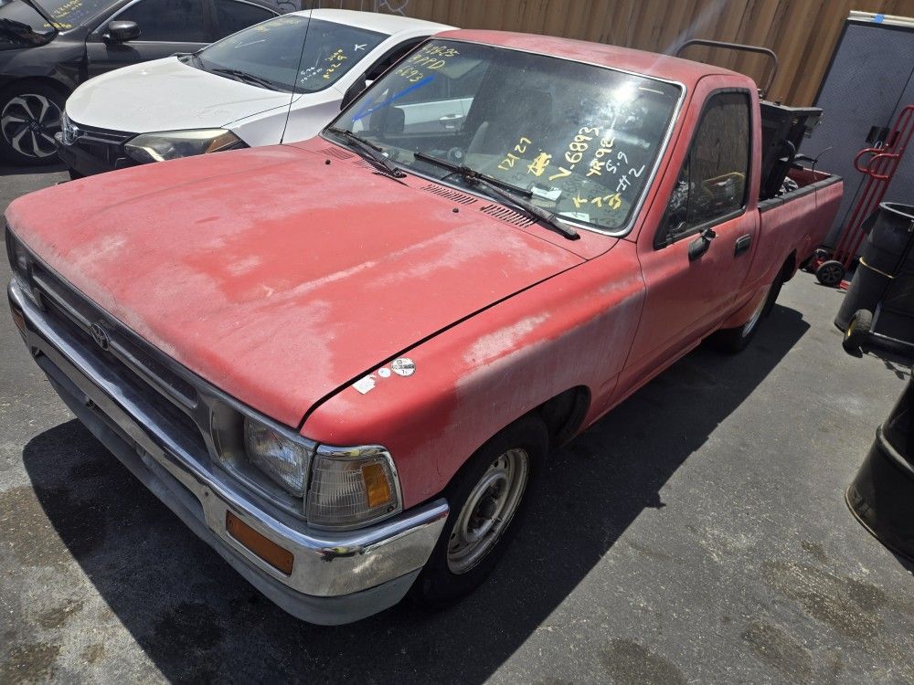 Toyota Pick Up Part Out