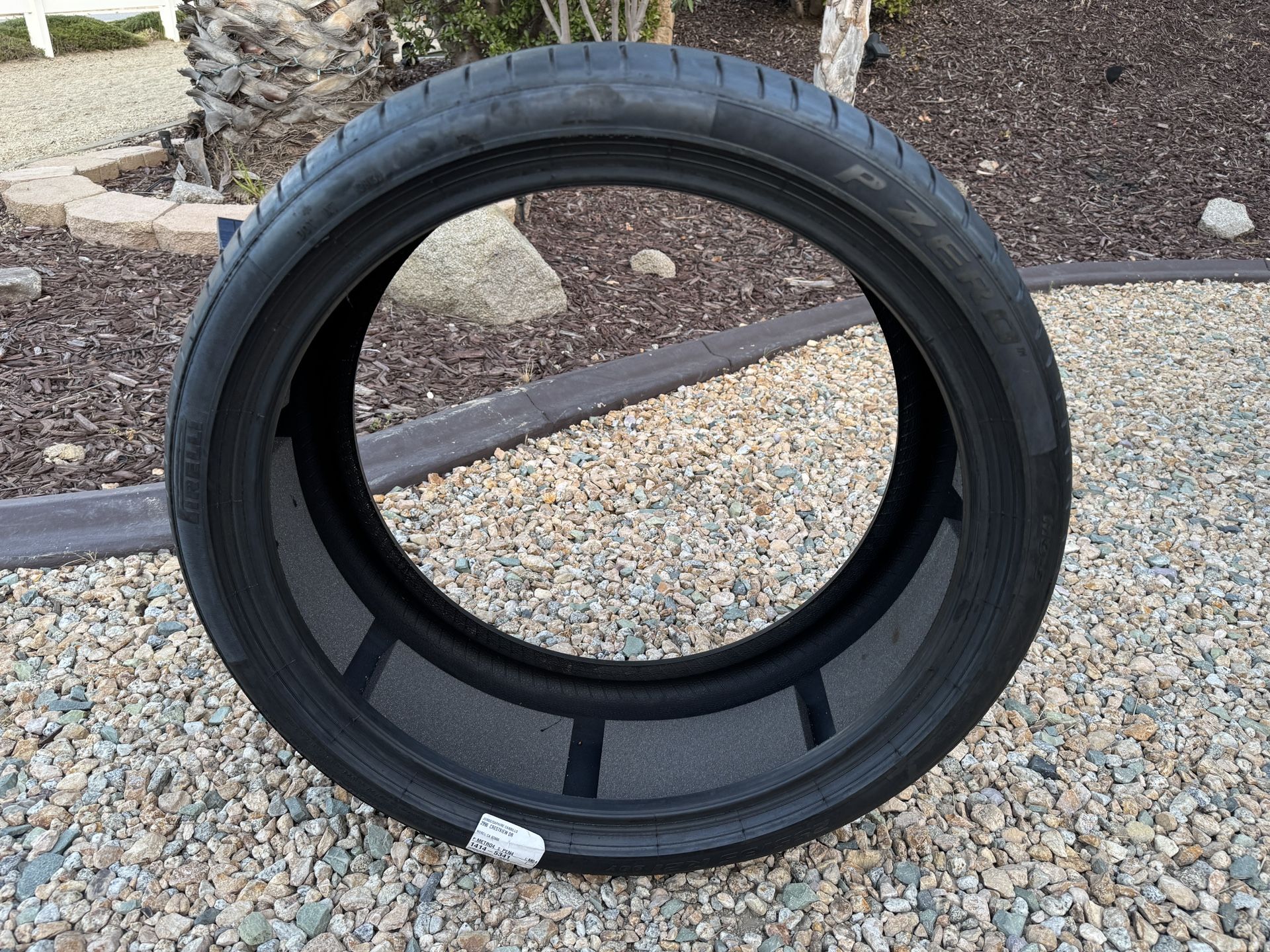 PIRELLI 255/35R21 MO-S