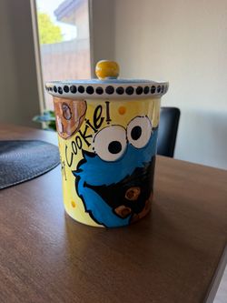 Cookie jar