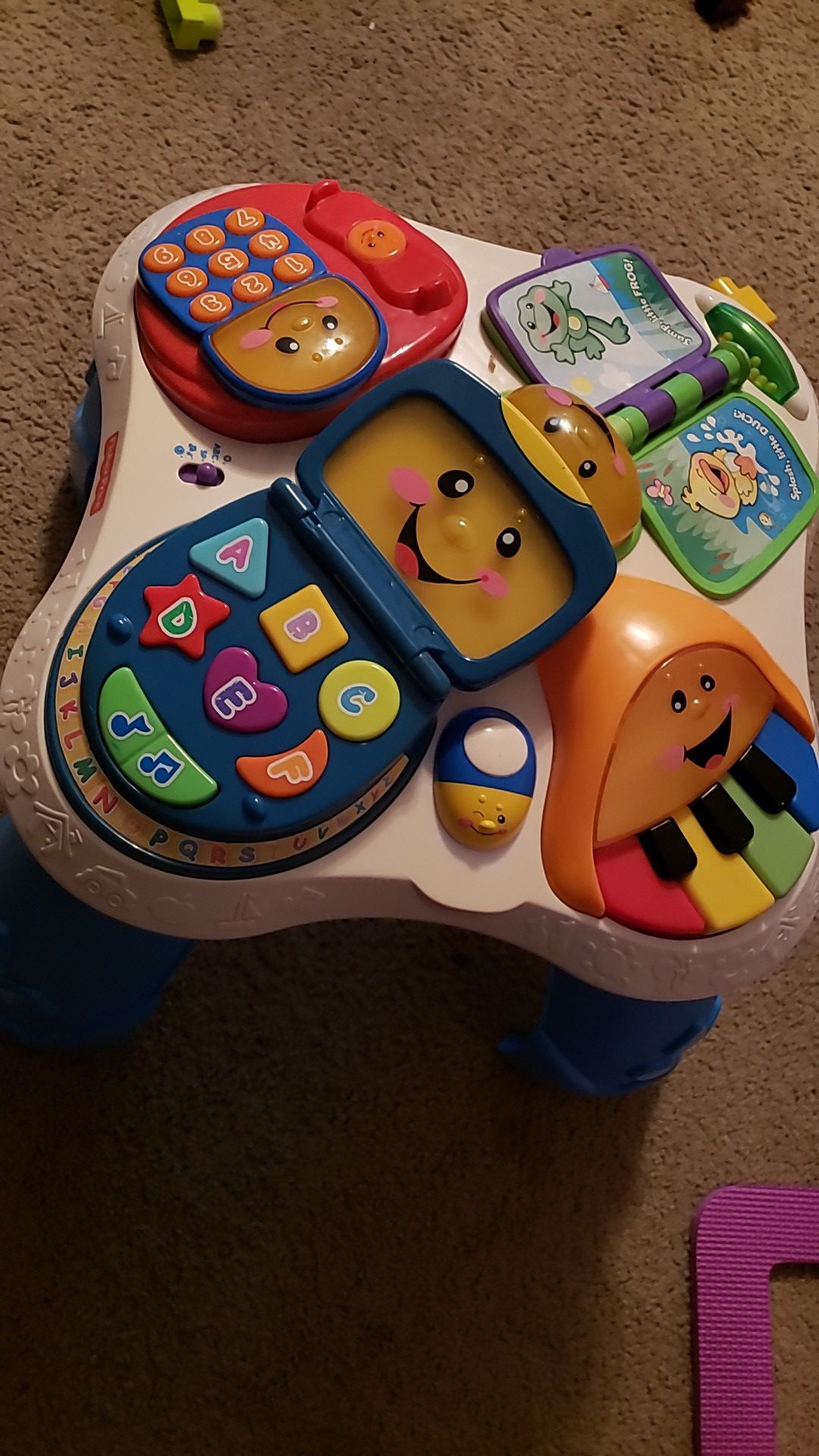 kids activity table (toy)