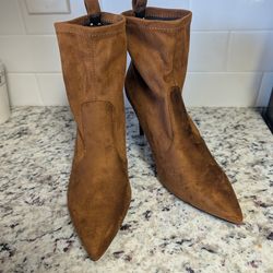 Guess Dafina Brown Pointed Boots Sz 8