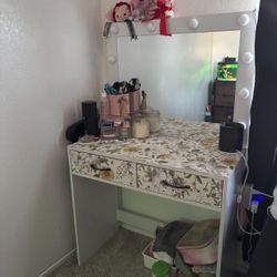 Makeup Vanity