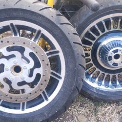 Harley Davidson Front & Rear Fenders / Rims And Tires 