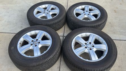 Mercedes Benz SUV 18 Inch aluminum wheels with old tires 5x112mm