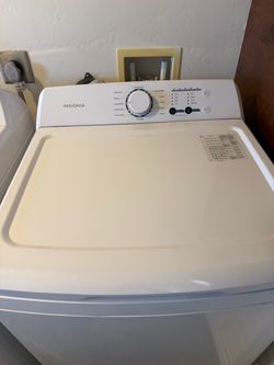 Insignia Washer & Electric Dryer Set