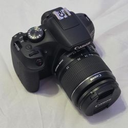 Canon EOS Rebel T7