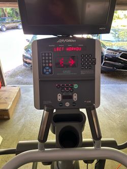 Life Fitness Summit Trainer – Commercial Grade w/ Built-In TV