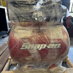 Snap-on 40-Gallon Single-Phase Stationary Air Compressor