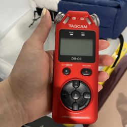 TASCAM FIELD RECORDER