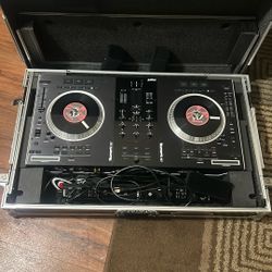 Numark NS7 DJ equipment