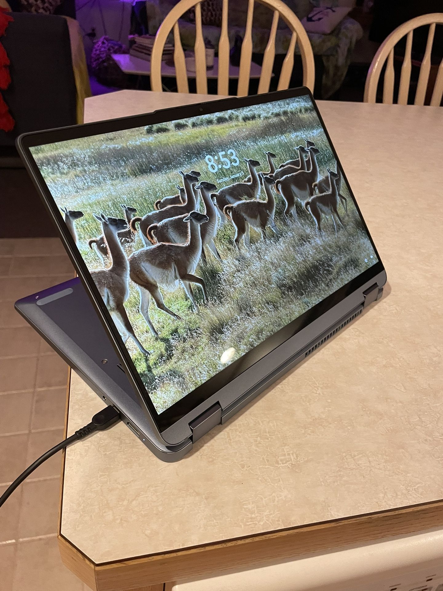 Lenovo Flex 7i (14” Intel) 2 in 1 Laptop, Barely Used