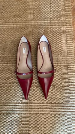Marc Jacobs, Red pointed toe Maryjane shoes flats. Used (2) time.