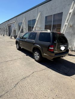 Ford explorer