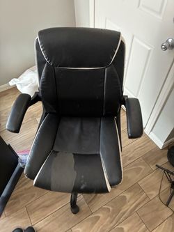 Computer chair $10