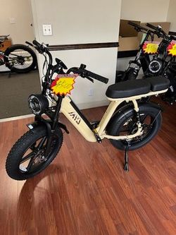 OPEN BOX, FULLY ASSEMBLED TST® R7 Moped Style 1500W Full Suspension Electric Cargo Bike