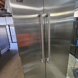 42" VIKING BUILT IN STAINLESS STEEL REFRIGERATOR 