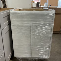 24” Kitchen Cabinet 