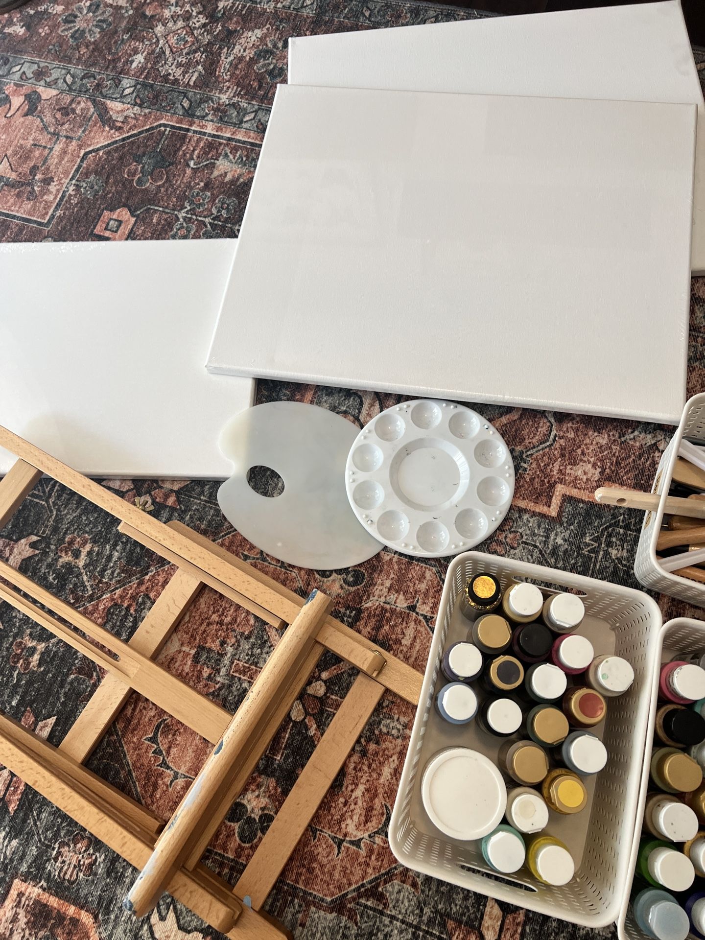 ART LOT - Acrylic Paints And More