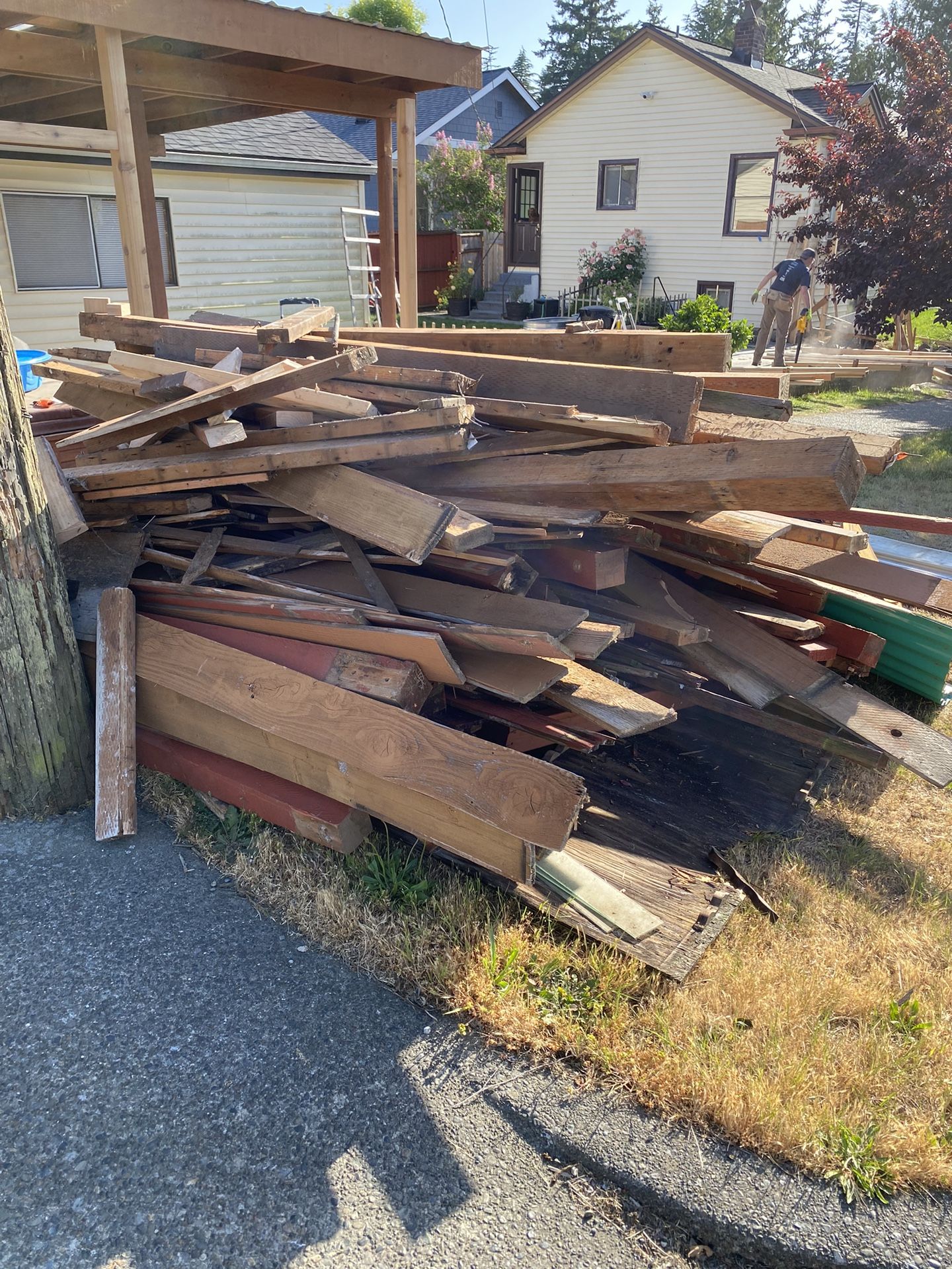 Free Scrap Wood In West Seattle