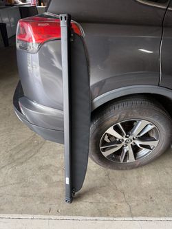 Toyota RAV4 cargo cover