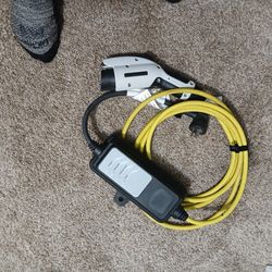 BMW ELECTRIC CAR CHARGER