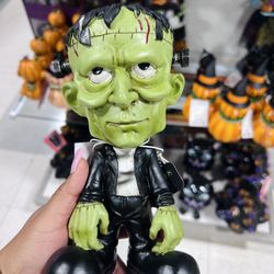 Frankenstein Statue 