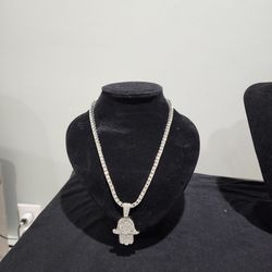 20" Tennis Chain And Pendant 
