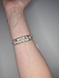 Gold Toned Faux Diamond Womens Fashion Bangle Bracelet Magnet closure