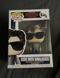 Funko Pop Steve With Sunglasses