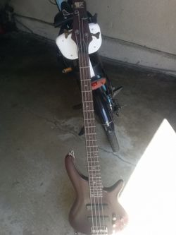 Bass electric working