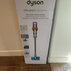 Dyson V15s detect submarine