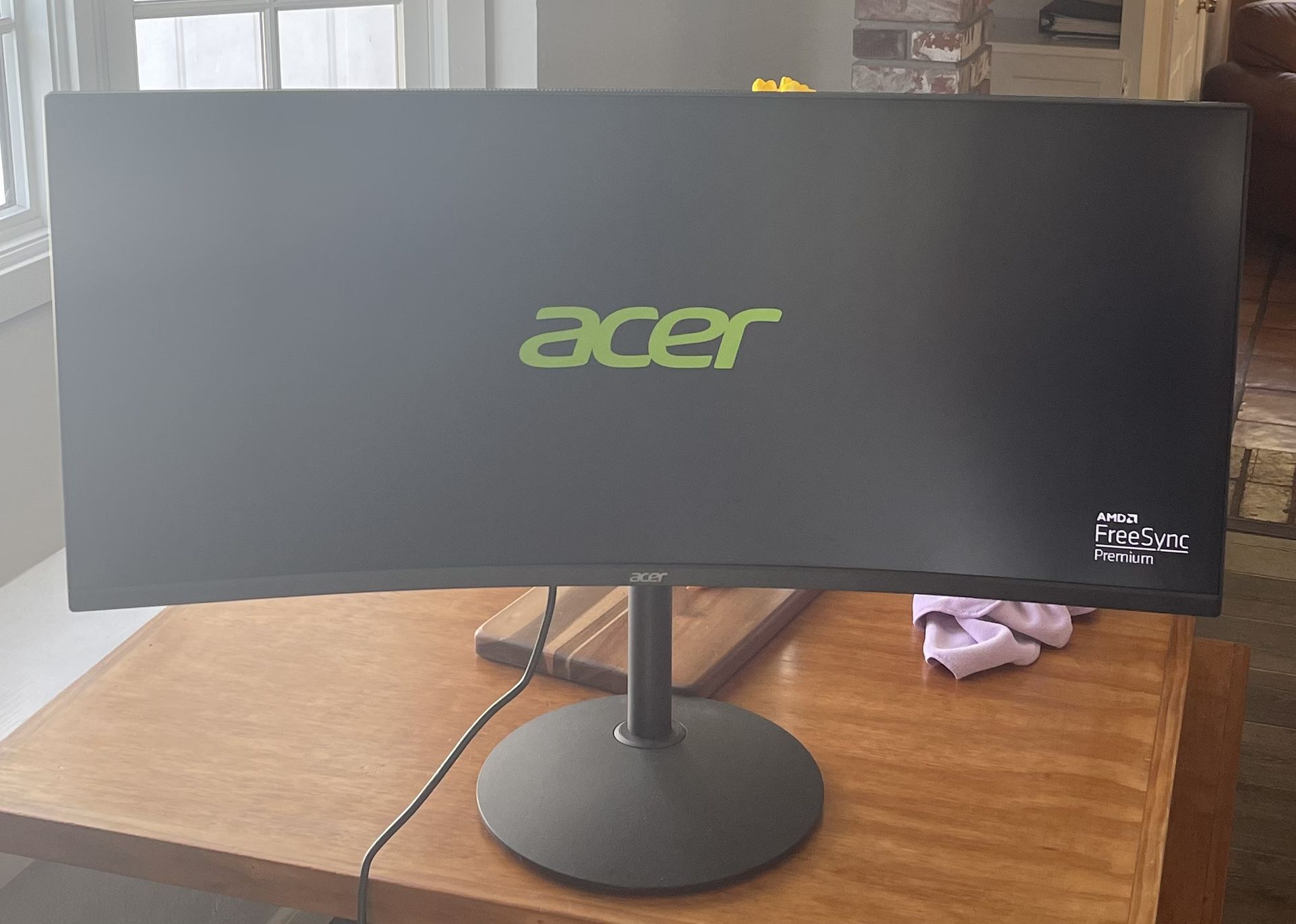 Acer Nitro 34 inch Curved Ultra wide monitor 180hz 