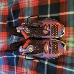 SIZE 8 MENS  zANITA SOCK WAVE 5  MOOM  MENS  KIRYE  IRVING PURPLE 