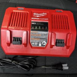 Milwaukee
M18 18-Volt Lithium-Ion Dual Bay Rapid Battery Charger