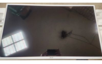 Acer EZ321Q  31.5" Full HD (1920 x 1080) IPS Monitor - White color