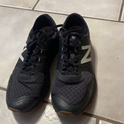 Nike Black Tennis Shoes