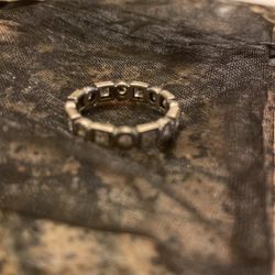 Diamond Ring One Stone Missing 