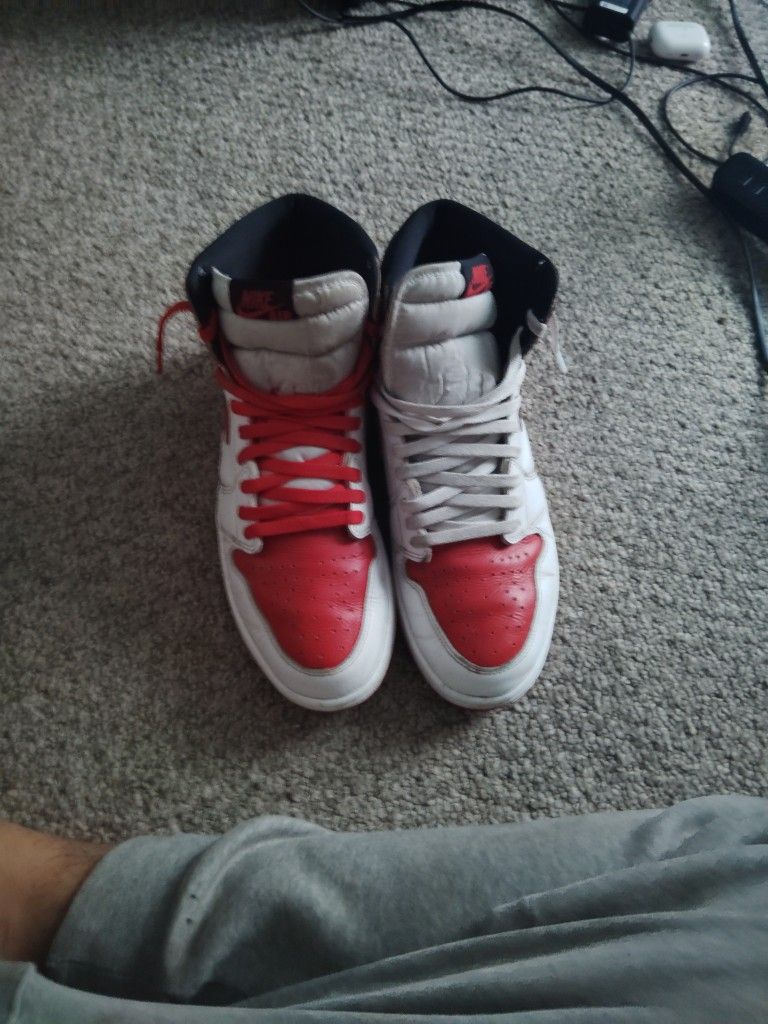 Air Jordan 1 Heritage