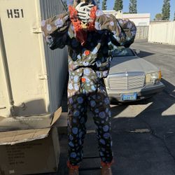 Spirit Halloween Peek A Boo Clown (rare) *read Description 