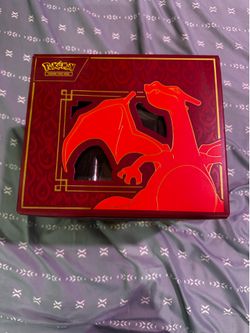 Charizard ex SUPER PREMIUM COLLECTION
