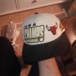 Vintage 1997 NBA Chicago Bulls Hat 