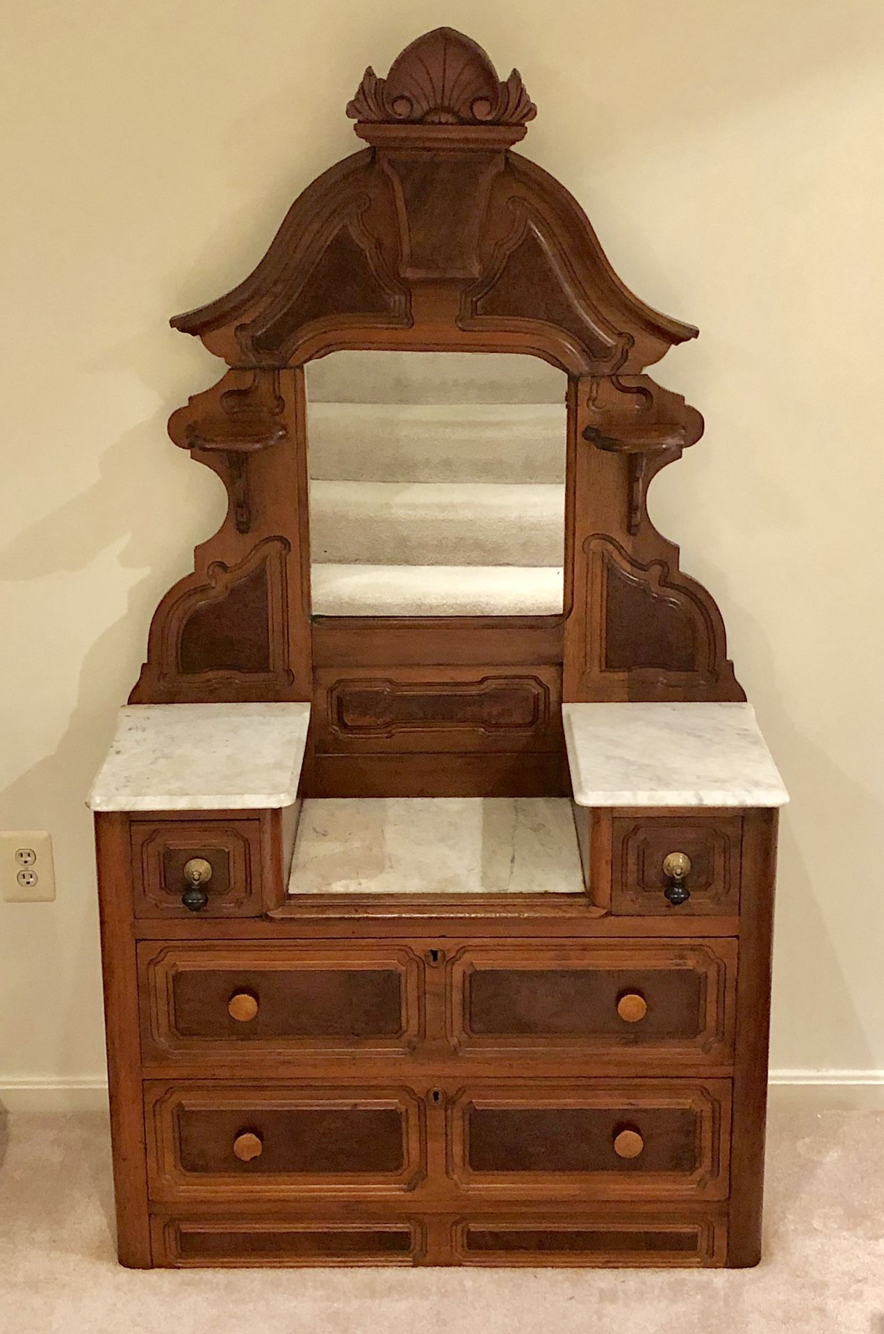 BEAUTIFUL ANTIQUE VICTORIAN MARBLE TOP DRESSER WITH MIRROR