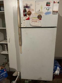 FREE General Electric White Refrigerator