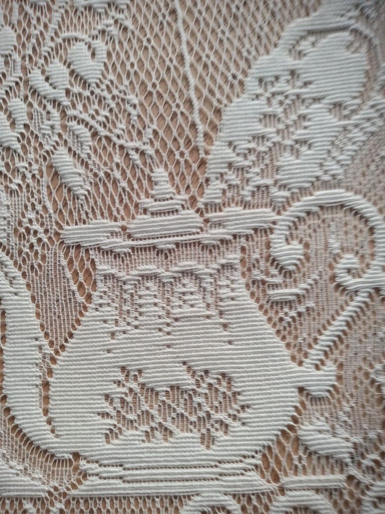 LACE WALL HANGING (29"×12")