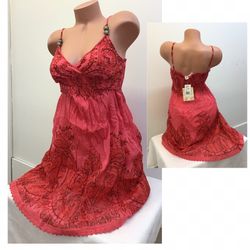 Hawaii  summer red dress size M new with tags