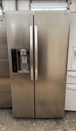 LG Side-by-Side Counter Depth Refrigerator Fridge Side by Side With Ice and Water
