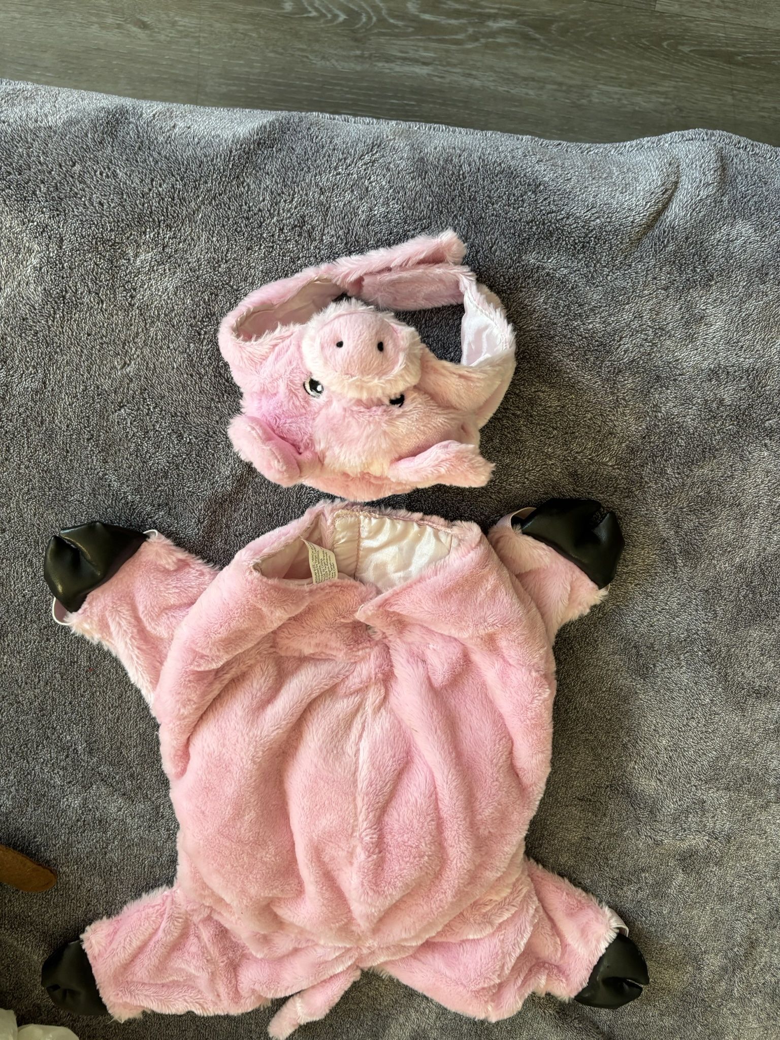 small dog pig costume (fits 10-20 lb)
