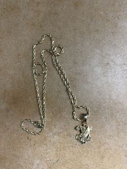 Robe Chain And Anchor Charm 