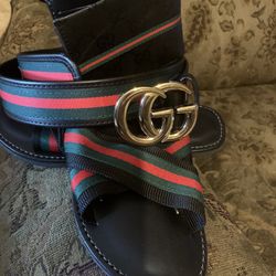 Cinto Gucci$45 