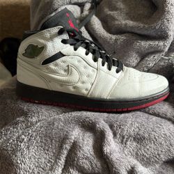 Nike Air Jordan 1 Retro '97 Black Toe